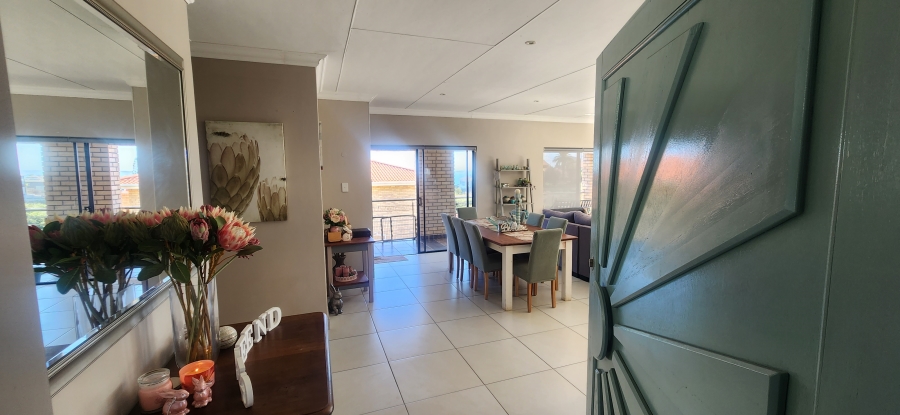 6 Bedroom Property for Sale in Dana Bay Western Cape